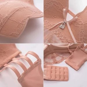 Artistry Lace Padded Bra with Exquisite Cutwork Cups and Delicate Side Strips with Deep Cleavage 8505
